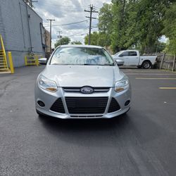 2013 Ford Focus SE 147586 mileage $4900 cash out the door 
