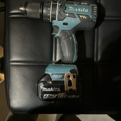 Makita Drill With 4.0 18v  Lithium