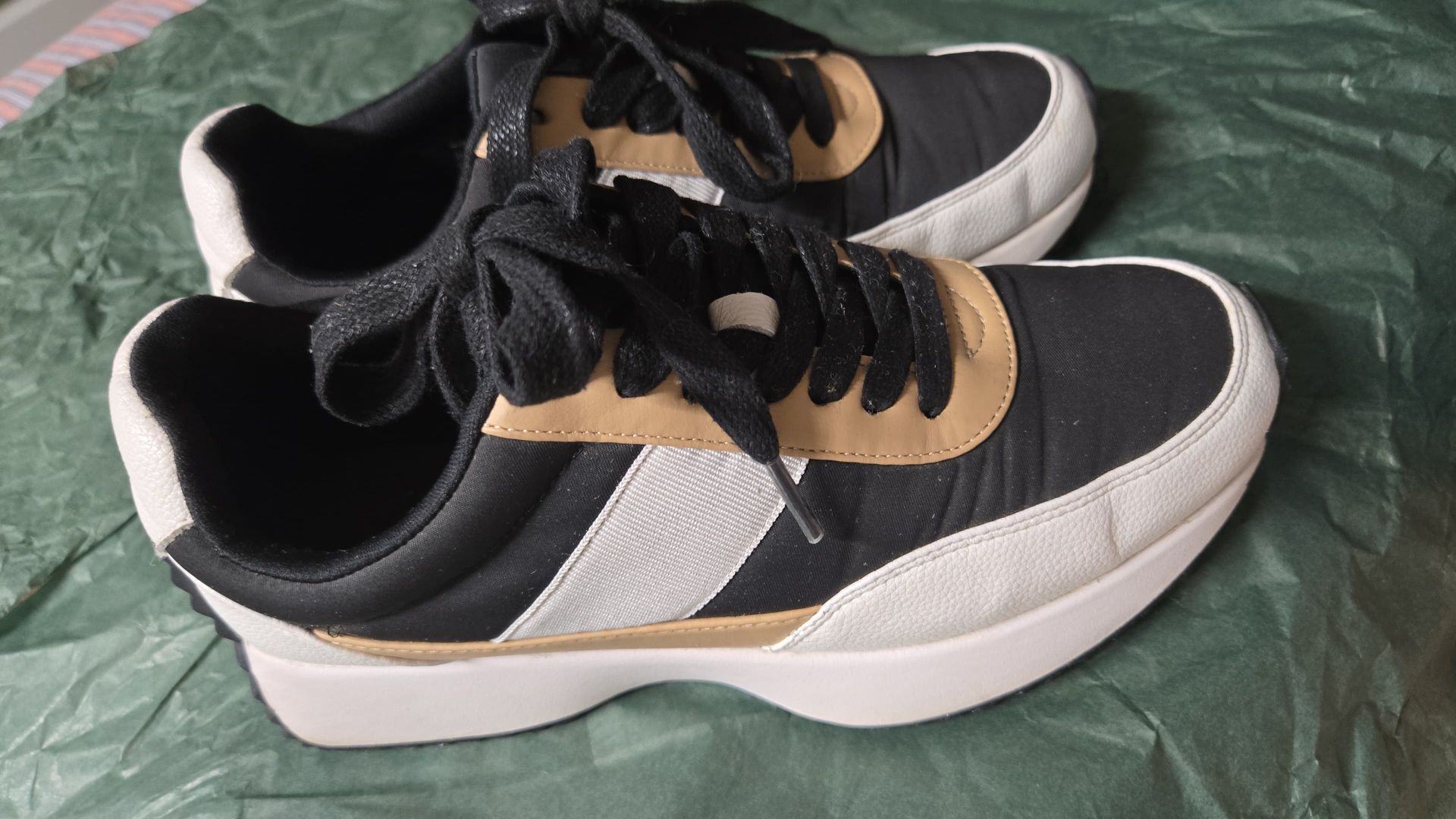 Dolce Vita Women Sneakers
