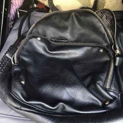 Very nice large backpack only $10 firm