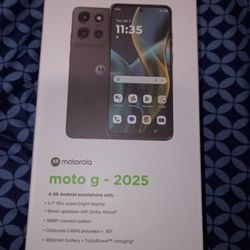 BRAND NEW Moto G 2025 (Cricket) + Charging Cable 