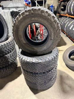 285/75/16 BFG All Terrain T/A