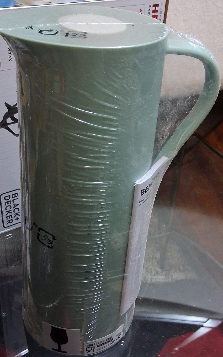 IKEA Behovd Insulated Thermos Coffee Tea Carafe 34oz Hot/Cold Light Green NEW