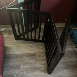 Separation Wood Gate 