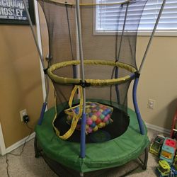 FREE: Kids mini Indoor trampoline 