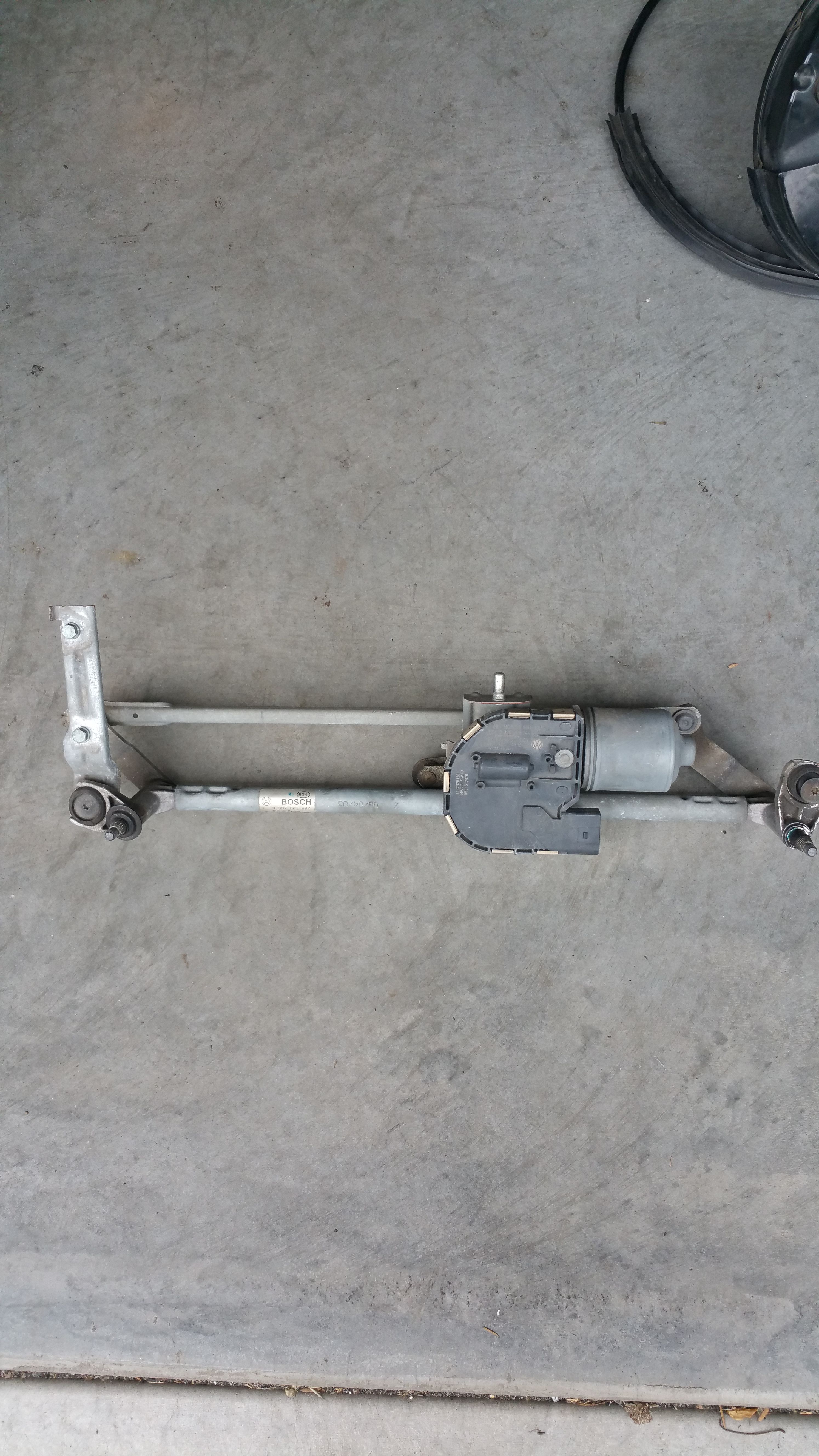 Volkswagen jetta wiper motor assembly