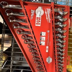 Milwaukee MAX BITE 15-Piece Combination Wrench Sets