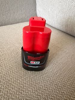 Milwaukee M12 Compact Battery 2.0 Ah