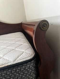 Wood Day Bed With Mattress 