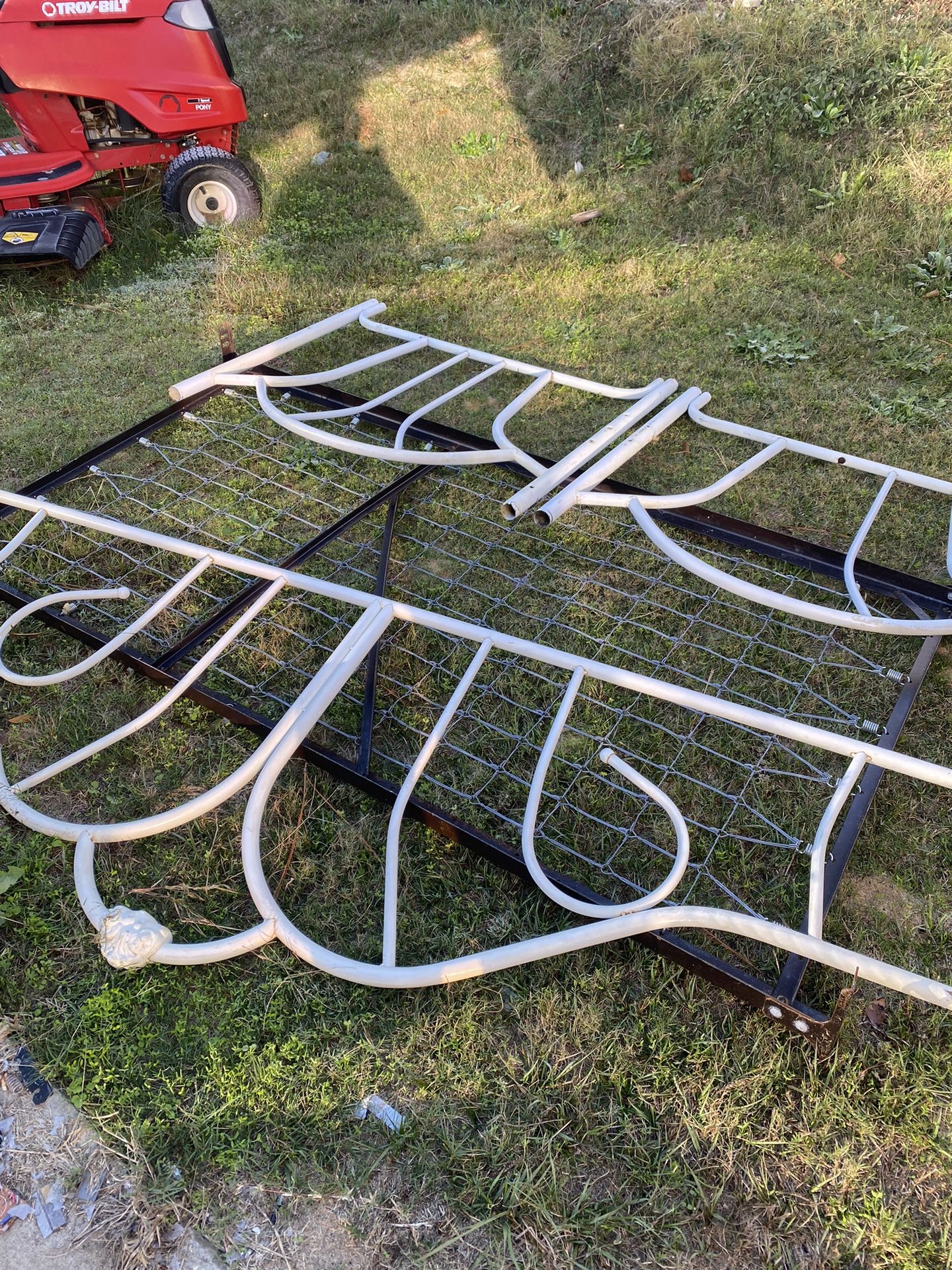 Twin/Full Size head Board,Foot Board And springs