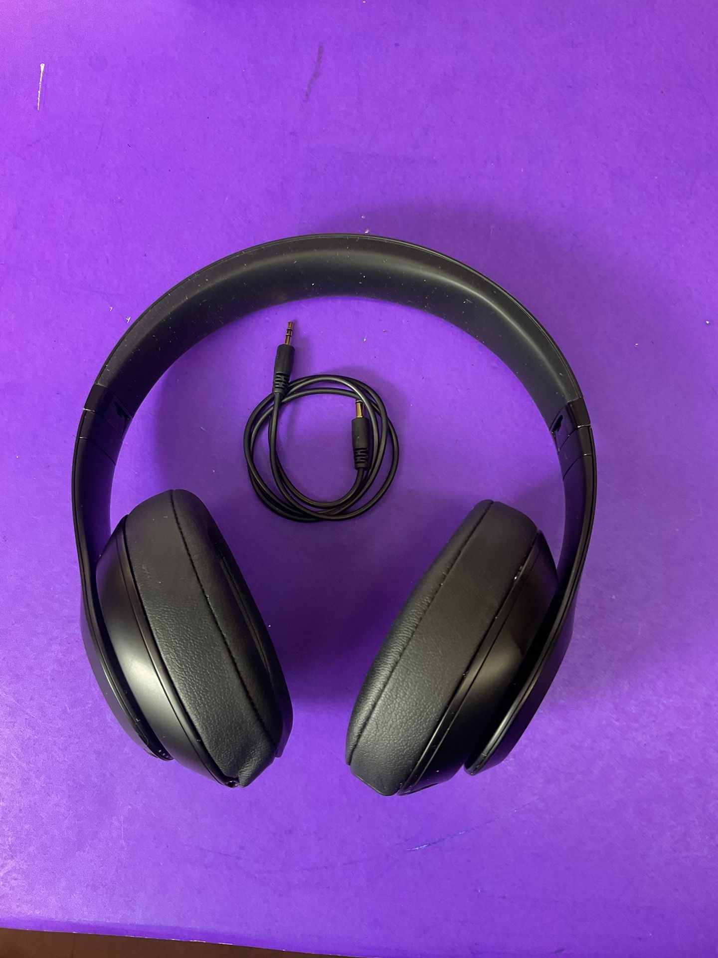 Beats Studio 3 Wireless Headphones – Black – Premium Noise Cancelling