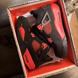 Jordan 4’s Crimson’s Reds 