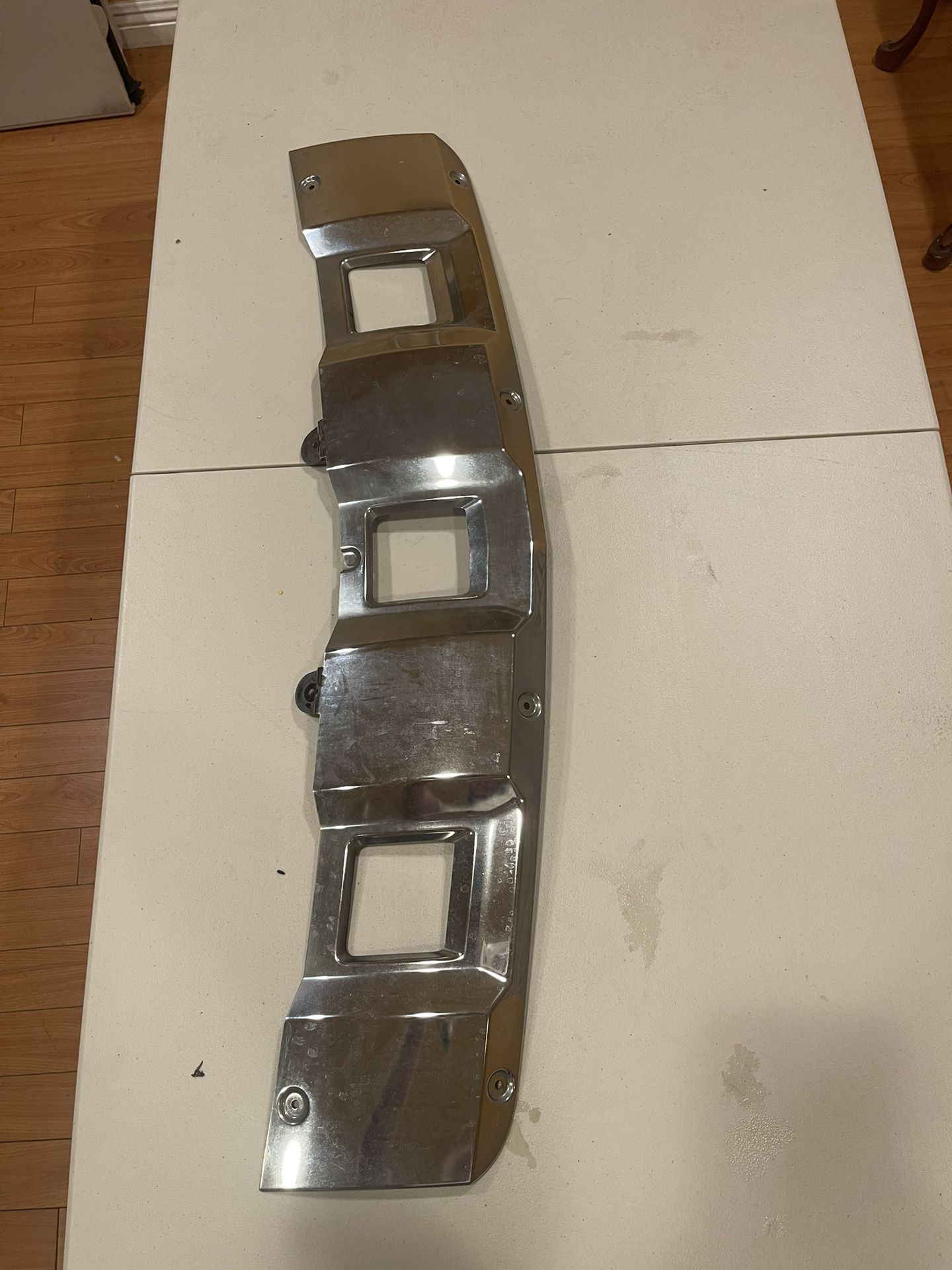 2007-2012 MERCEDES GL550, GL 450 X164 front Bumper Lower Valance Trim Panel - Chrome C48