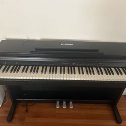 Lagrima Upright Piano – Brand New