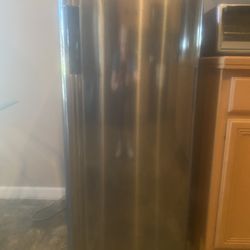 Small Mini Refrigerator, LG