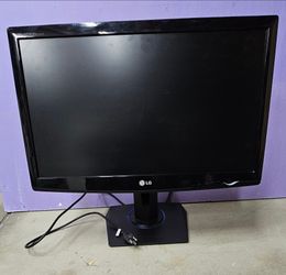 LG Flatron monitor