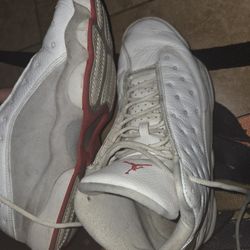 10.5 Men Jordan 13 