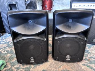 Yamaha Stagepas 400S PA System