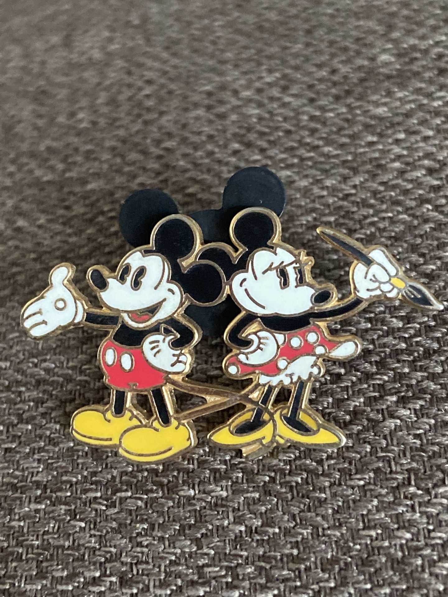 Disneyland Mickey & Minnie Pin