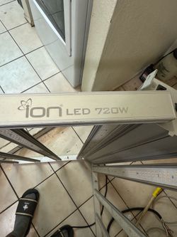 Grow light