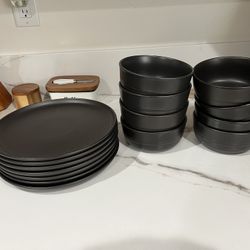 Strawberry Street Ceramic Plate And Bowl Set