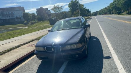 03 BMW 525i
