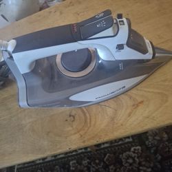 Plancha Marca ROWENTA.