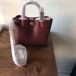 Coach Willow Tote Purple NWT Adjustable Strap Price Negotiable 