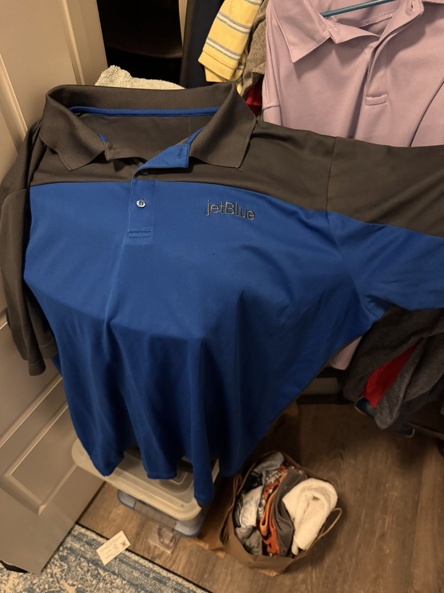 Men’s Or Unisex jetBlue XXL polo Shirt