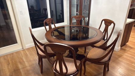 Round Wood Dining Table with 6 Chairs