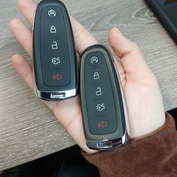 Llaves Con Control/Car Keys 
