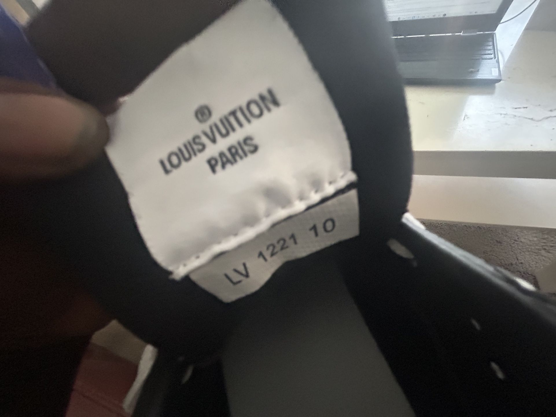 Louis Vuitton Runners LV1221 10