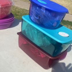 Tupperware 