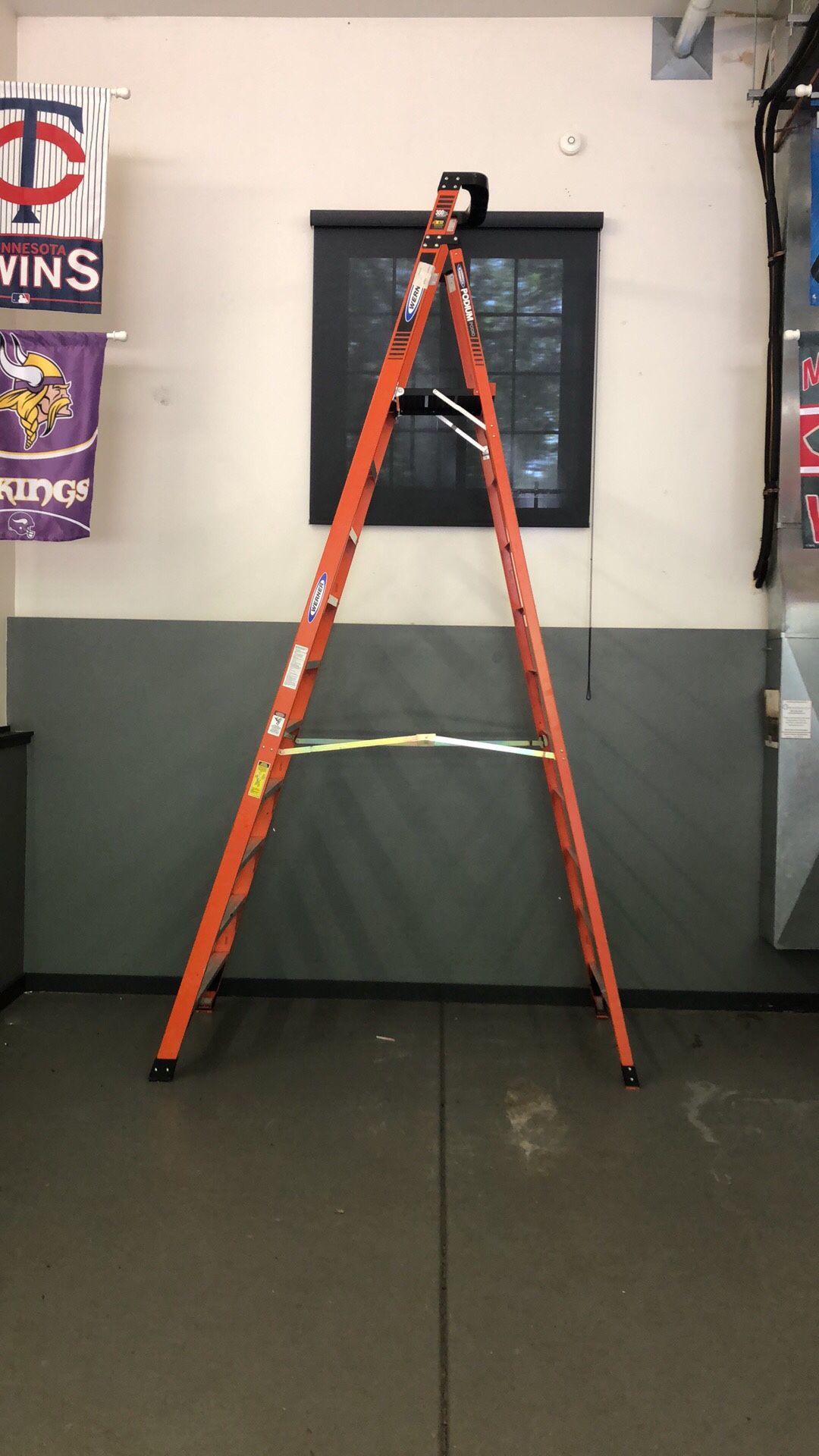 Werner Podium Podio Model #PDIA10 Ladder - platform with 16” reach