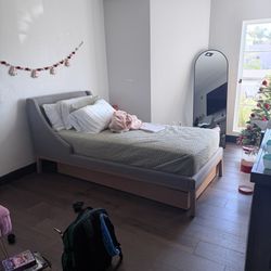 Crate And Barrel Twin Bed With Trundle 