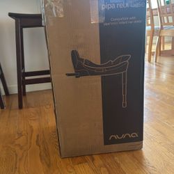 NEW IN BOX -  Pipa RELX Infant Car Seat Base