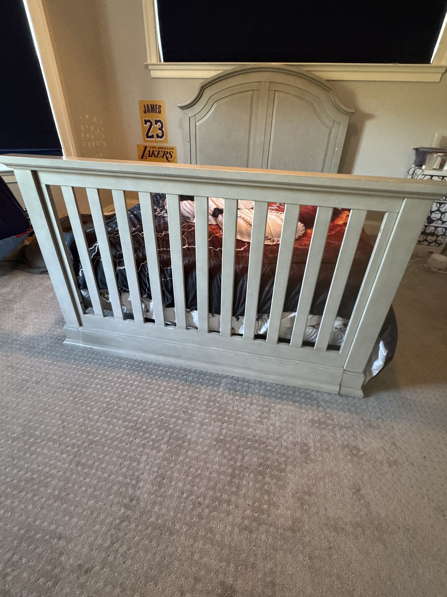 Convertible Crib To Full Bed With Dresser