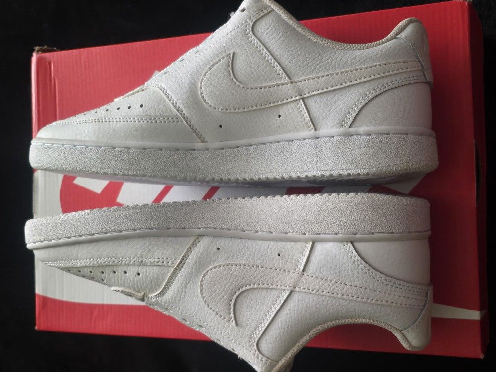 Nike Court Vision Low Women's Size 9.5