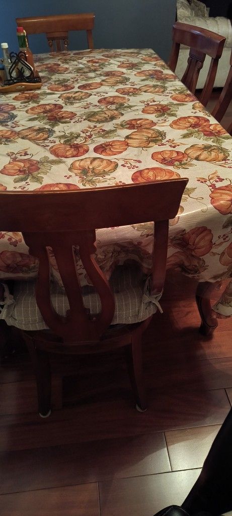 Wood Dining Table With 4 Chairs 