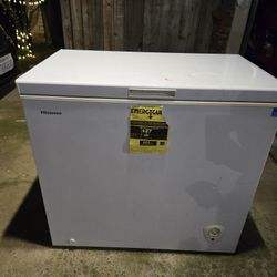 Hisense 7.2  CU.FT Chest Freezer 