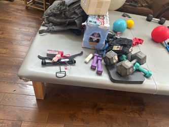 Physical therapy table