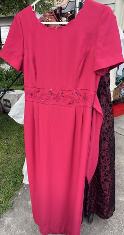 Evening Dresses Used As New 