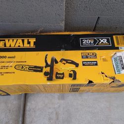 CHAINSAW DEWALT TOOL ONLY 
