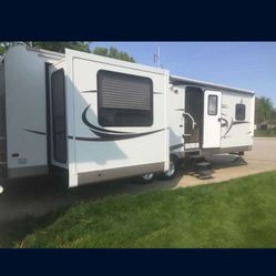 2012 Forest River Rockwood Travel Trailer