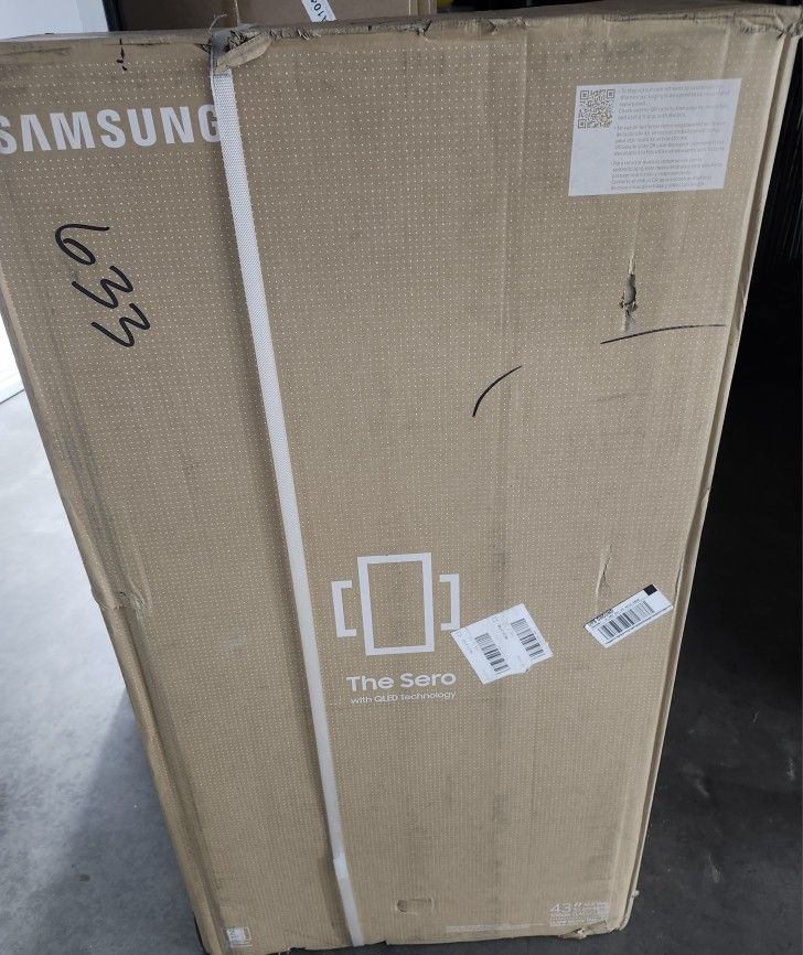 Rotating Samsung Sero TV