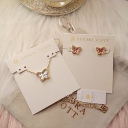 NWT KENDRA SCOTT 🦋 LILLIA BUTTERFLY NECKLACE SET IN BLUSH GLASS/ GOLD