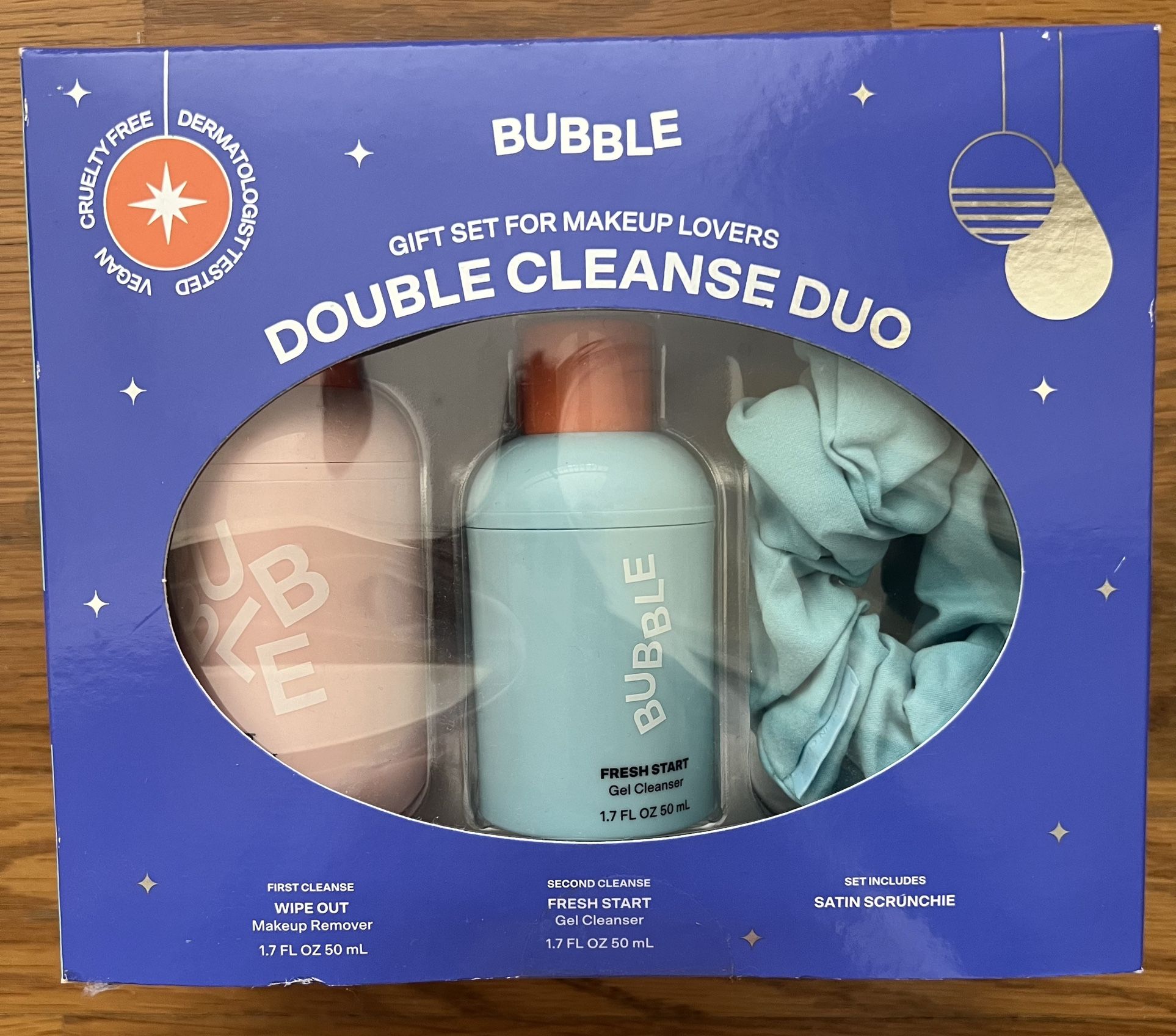 Bubble Skincare Double Cleanse Duo Holiday Gift Set, For Makeup Lovers, 3pc NEW.