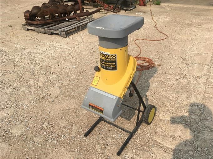 Chicago Electric Power Tool 2 1/2 Horsepower Wood Chipper and Shredder