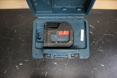 Bosch GPL100-30G Green 3-Point Self-Leveling Laser Level w/ Hard Case
