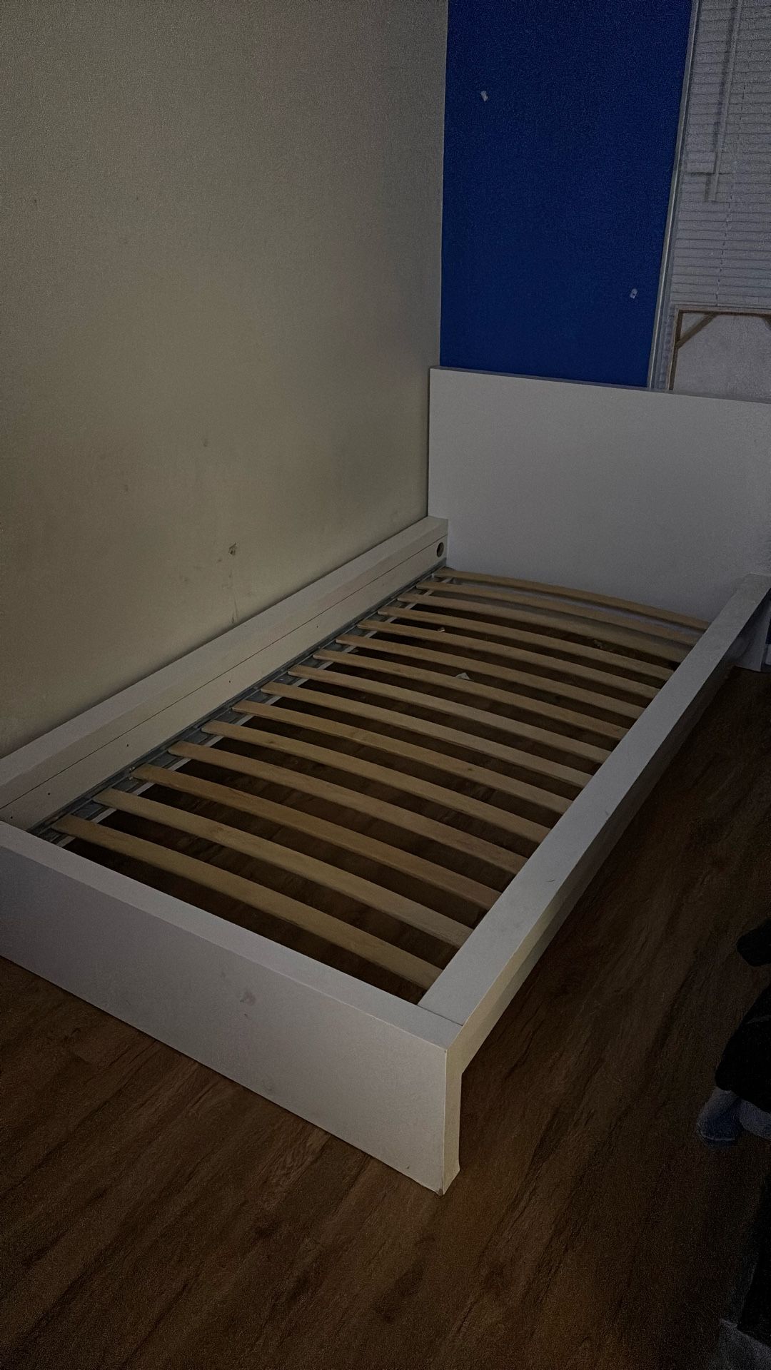 Twin bed frame